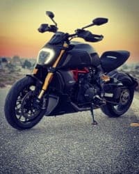 للبيع دراجة نارية دوكاتي diavel1260s