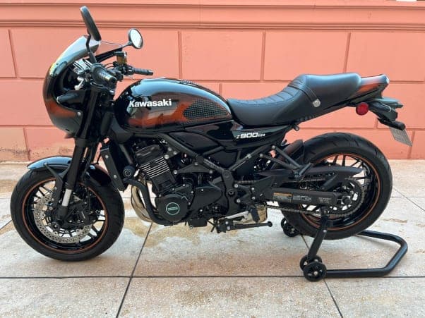 للبيع سيكل كوازاكي kawasaki z900rs cafe 