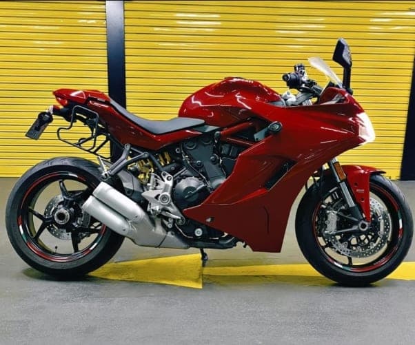 للبيع دراجة نارية دوكاتي supersport 950