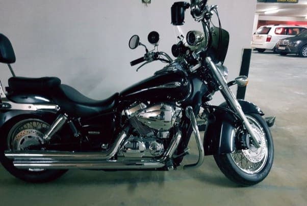 للبيع دراجة نارية هوندا honda shadow aero